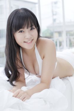 美女裸片